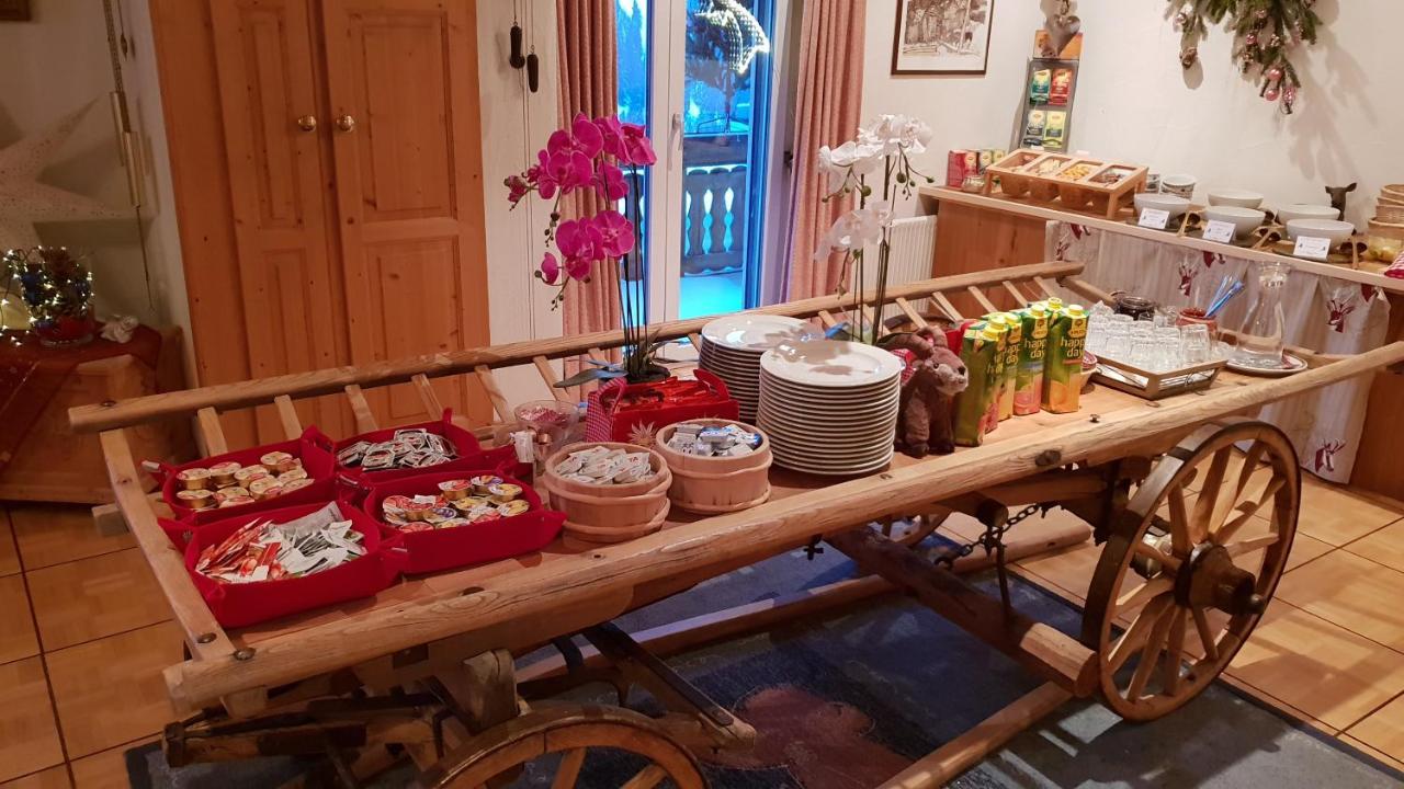 Hotel Mira Sedrun Ngoại thất bức ảnh